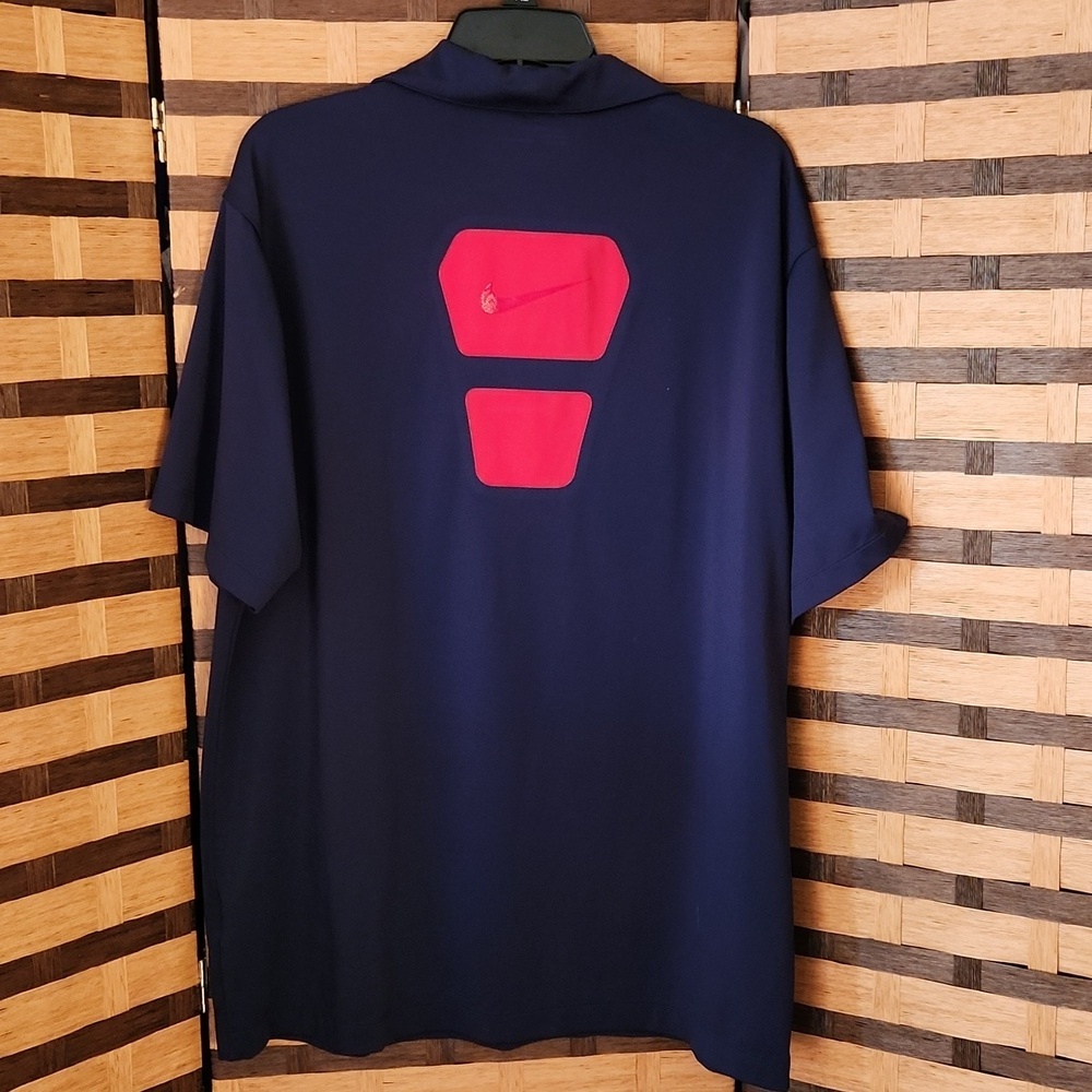 EUC! Nike fit dri stretch golf top